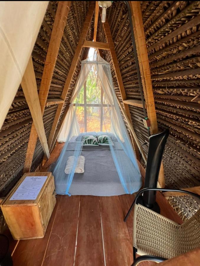Hôtel Sasy Tipis à Santa Catalina Extérieur photo